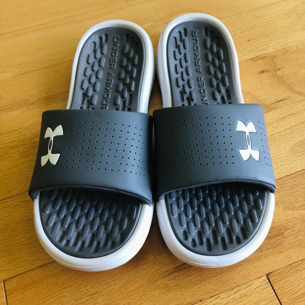 Under Amour men’s cushion slides